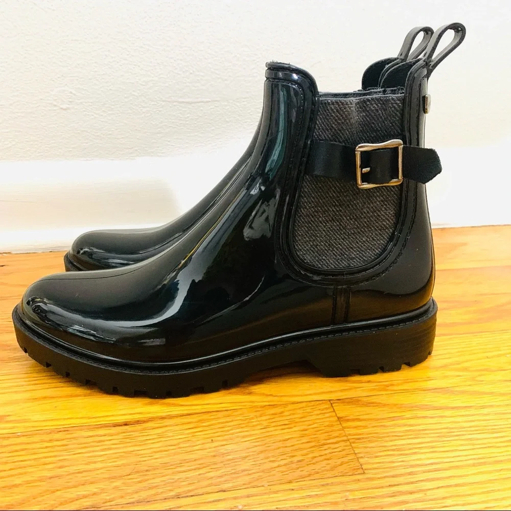 Igor Women's Glossy Black Chelsea Rain Boots